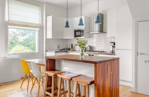 Kilburn Apartamento | Spacious designer duplex. Fabulous location