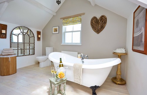 Trelash Cabaña | UNA GRAN CASA ENCANTADORA PARA PAREJAS EN CORNUALLES