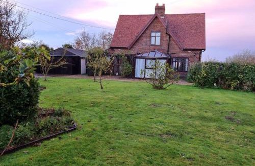 Aldborough Casa | Spacious Detached Home with Beautiful Seaviews, sleeps 6