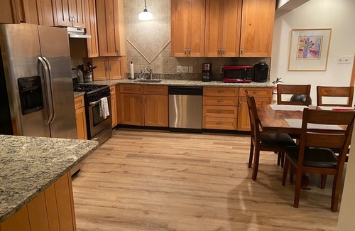 Villas Casa | Spacious, dog-friendly, w/Disability aids, Incl. Linens/Paper Goods