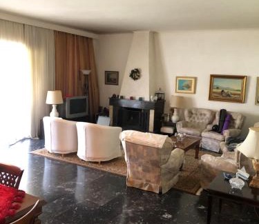 Kypseli Casa | Spacious Double room in the Center of Athens