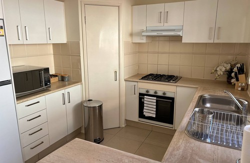 Prestons Casa | Spacious Double Storey 4 Bedroom/2.5 Bath House