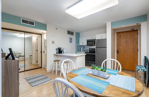 Downtown Honolulu Condominio | Spacious Downtown Executive Retreat | Free Parking