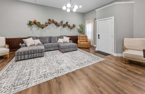 Indianapolis Casa | Spacious Downtown Retreat Near the Childrens Museum