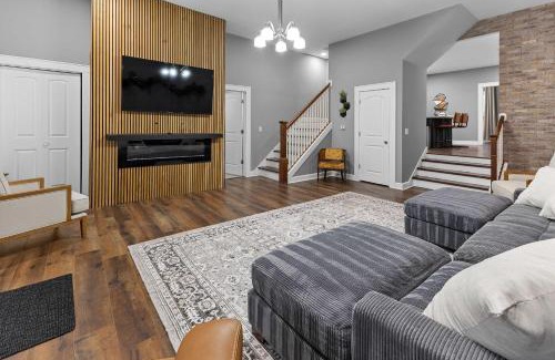 Indianapolis Casa | Spacious Downtown Retreat Near the Childrens Museum