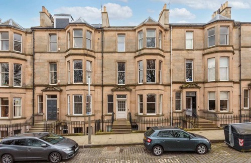 Comely Bank Apartamento | Spacious drawing room apt, 10 mins to Princess st.