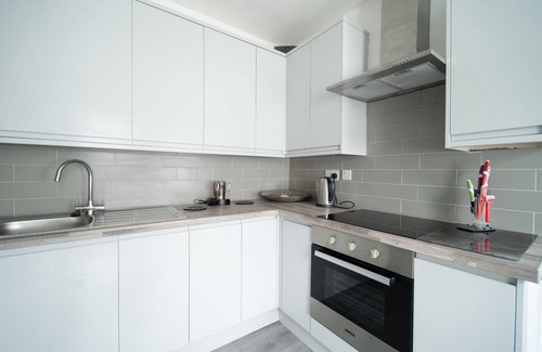 Thornton-Cleveleys Casa | Spacious Duplex Apartment - Perfectly Situated in the Heart