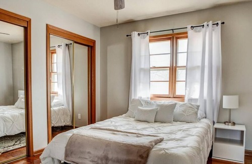 Des Moines Casa | Spacious Duplex Close to Downtown