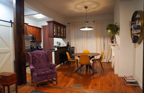 Crown Heights Casa | Amplio dúplex en casa adosada