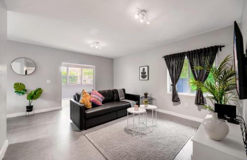 Northeast Miami Apartamento | Spacious East Miami Duplex Delightful