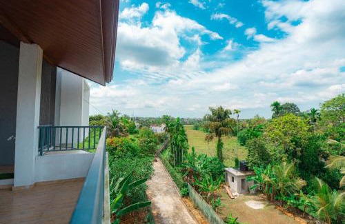 Kaduwela Villa | Spacious Eco House with Garden and Scenic Paddy View Colombo