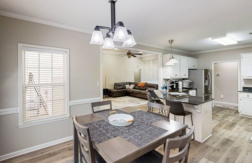 Evans Casa | Spacious, elegant home with backyard & deck - near Augusta National