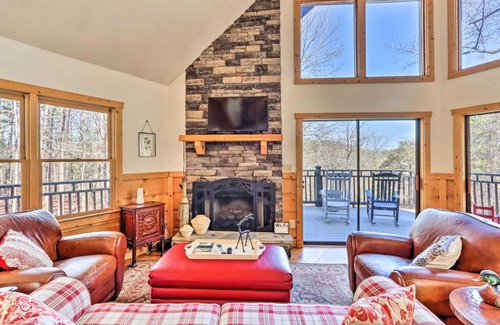 Ellijay Casa | Spacious Ellijay Resort Home with Hot Tub!