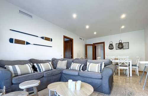 Vilanova I la Geltru Apartamento | Espacioso Rambla Apartamento c/ Parking por Hostem