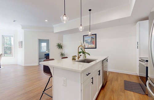 Adairsville Casa | Spacious executive quarters on bottom level of home ample parking