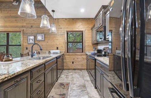 Indian Point Villa | Spacious Family Cabin at Table Rock Lake! - Indian Point (C25)