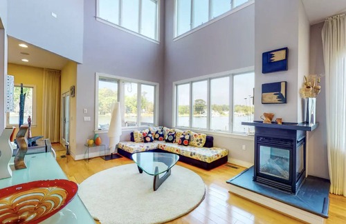 Grasonville Casa | Spacious, family-friendly home; vast outdoor space on the water w/ private dock