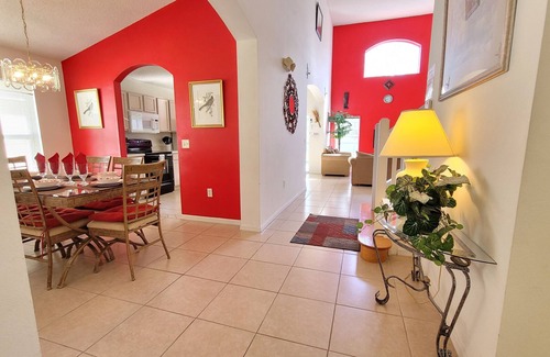Westridge Casa | Hermosa casa moderna de 5 dormitorios situado en una finca cerrada, cerca de Disney!