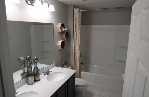 Westside Casa | SPACIOUS FAMILY GETAWAY IN JACKSONVILLE