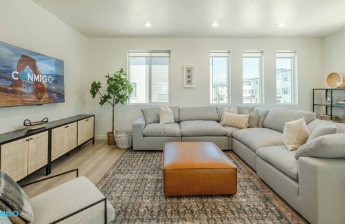 American Fork Casa | Spacious Family Haven with Stunning Views