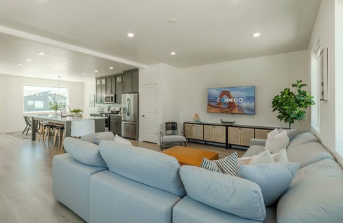American Fork Casa | Spacious Family Haven with Stunning Views