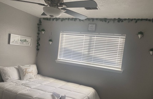 Missouri City Casa | Spacious family home in quiet suburban neighborhood less than 30Minutes from Hou