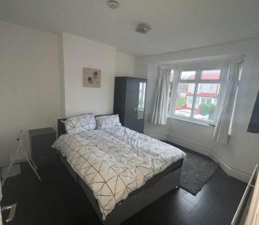 Selhurst Apartamento | Spacious Family Home