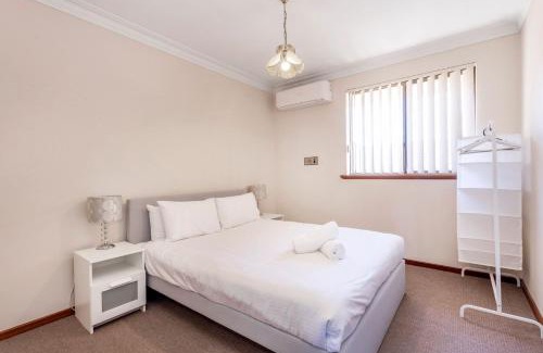 Dianella Casa | Spacious Family Home