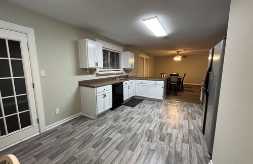 Normal Casa | Spacious Family Home in Madison, Enjoy Long-Term Stays!