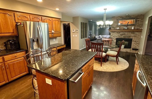 West Omaha Casa | Spacious 4-Bed Family Home with Park Views
