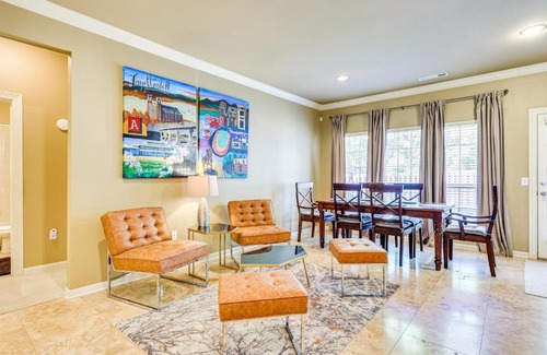 Fayetteville Casa | Spacious Family Home 3 Mi to Downtown Fayetteville