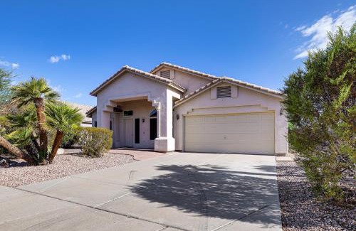 Tempe Casa | Spacious Family Home with Yard Near Arizona Mills!