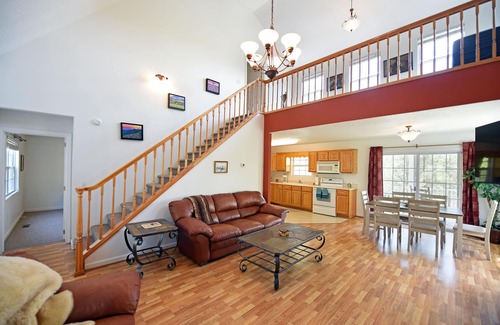 Tarheel Casa | Spacious Family Mountain Gem Nestled in Nature-5 min to Historic Murphy!