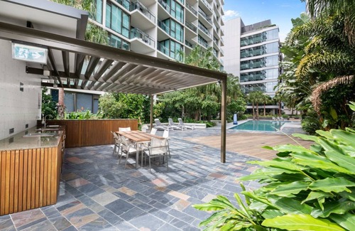 Fortitude Valley Apartamento | Spacious Family Oasis with Pool Free Car Park near Brisbane CBD