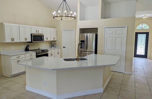 Vero Lake Estates Casa | Spacious Family Retreat