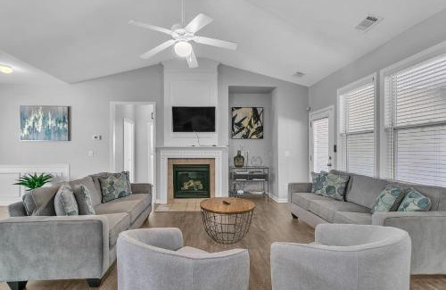 Cliftondale Casa | Spacious Family Retreat in Atlanta - Sleeps 10