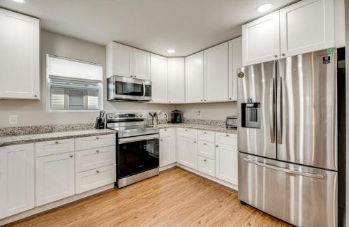 Jefferson Park Casa | Spacious Family Retreat Near Airport home