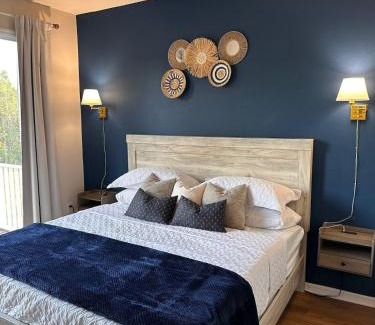 Windwood Bay Casa | Spacious Family Retreat with Pool, 15 Min to Disney and Parks