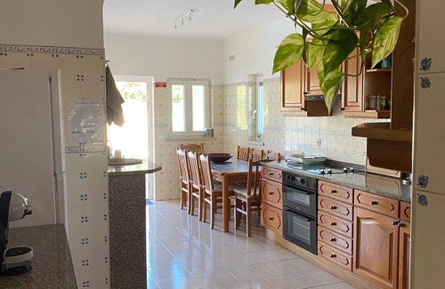 Vale de Parra Villa | Amplia villa familiar con piscina privada.