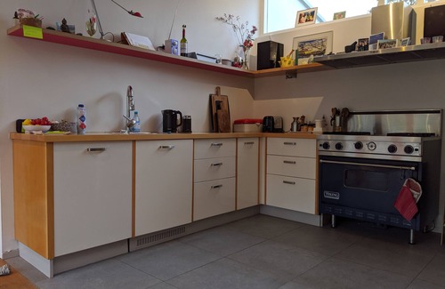 Bergen Villa | Espaciosa villa familiar con amplio jardín.