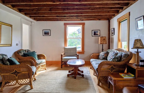 New Harbor Otro | 1741 Colonial Farmhouse en Hanna's Landing