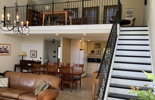 Trenton Otro | Spacious Farmhouse on 10 Acres near Fanning Springs