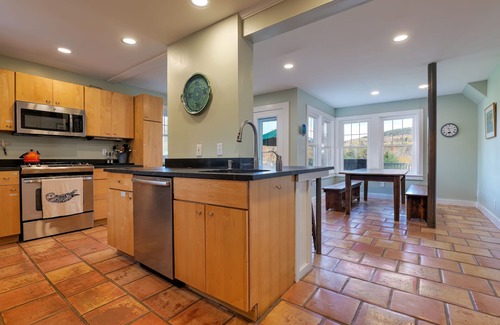 Otter Creek Casa | Granja amplia con Vistas Mtn, tranquila, 4 millas de Bar Harbor, por Acadia NP, BH