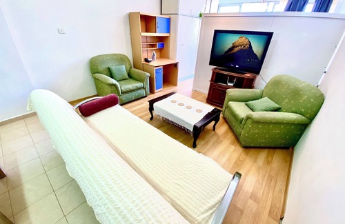 North Nicosia Apartamento | Spacious studio in perfect location