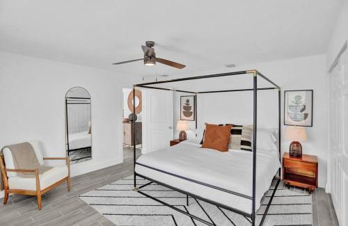 North Andrews Gardens Casa | Spacious Fort Lauderdale Bungalow 10mins Airport & Beach Near Miami
