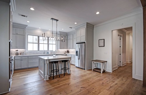 Madison Casa | Spacious Four Bedroom Home in Madison County