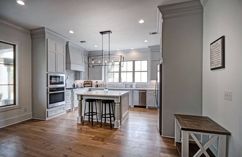 Madison Casa | Spacious Four Bedroom Home in Madison County