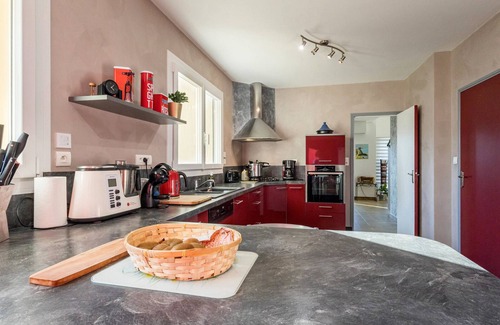 Saint-Brevin-les-Pins Cabaña | Casa espaciosa a 800m de la playa, jardín, se aceptan mascotas, aparcamiento, WiFi