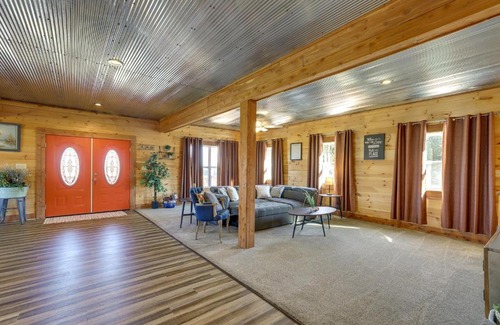 Grubville Casa | Spacious Franklin County Retreat on 80 Acres!
