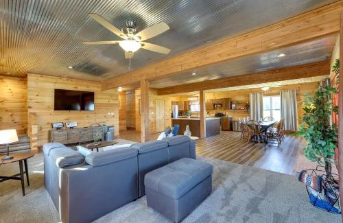 Grubville Casa | Spacious Franklin County Retreat on 80 Acres!